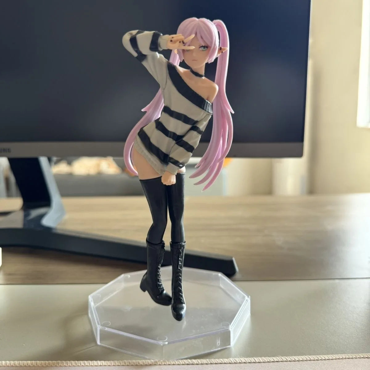 Frieren: Beyond Journey's End - Frieren Victory Pose Figure