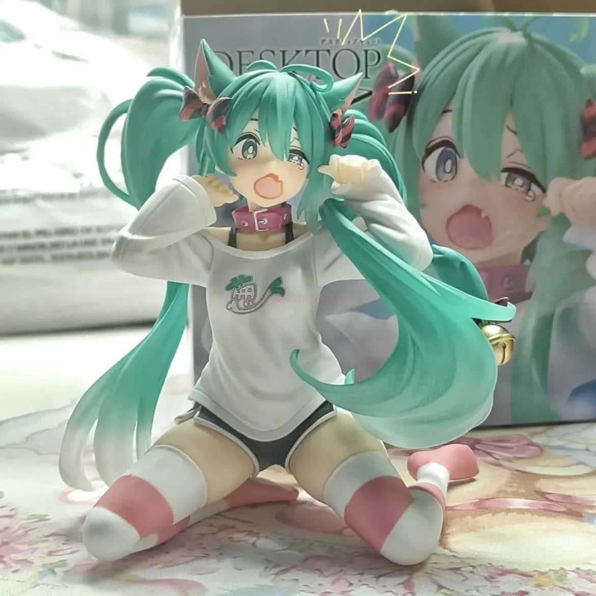 Hatsune Miku Cat Ear Figure